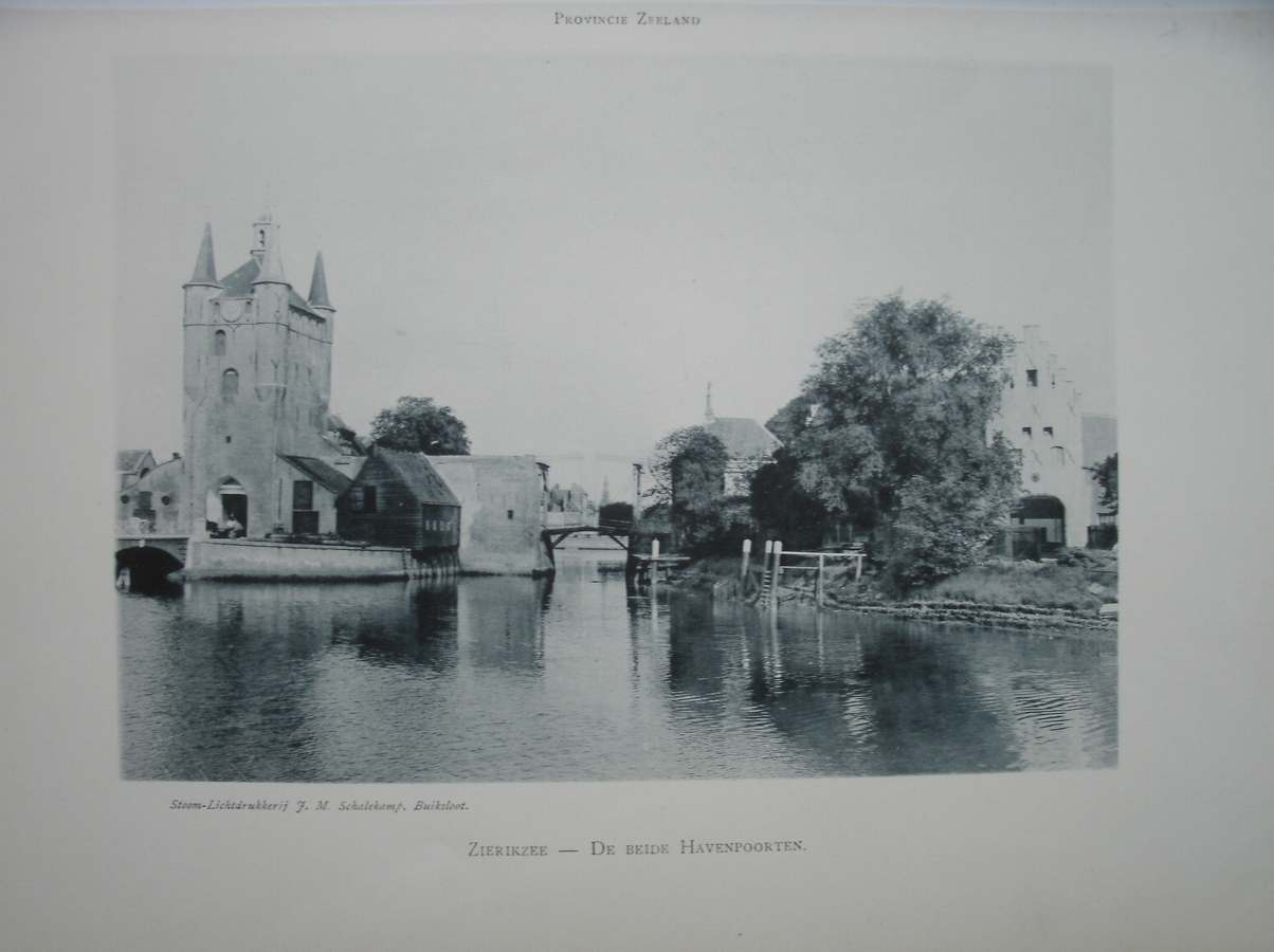 antique print (prent) - Zierikzee. De beide havenpoorten.