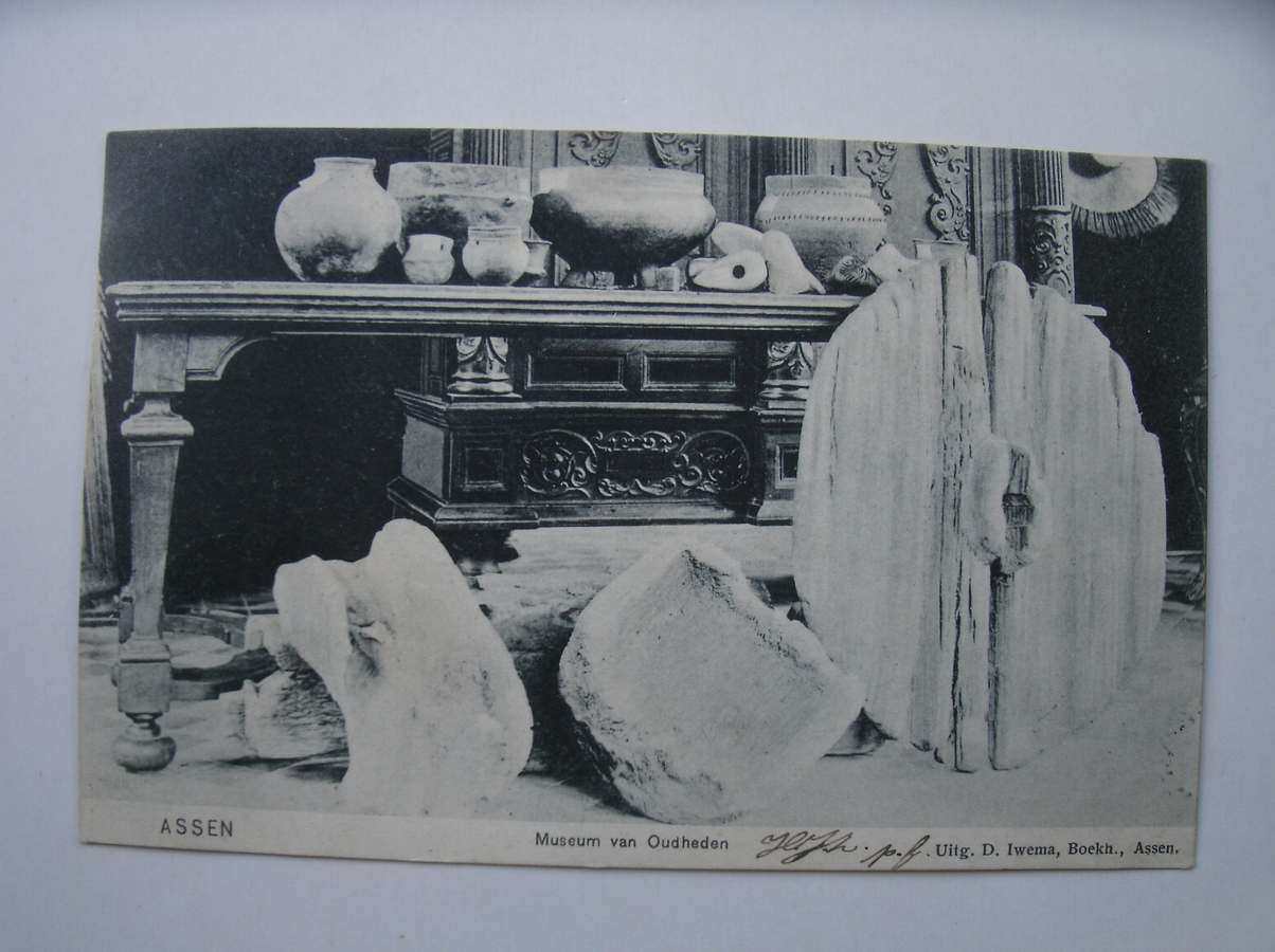 ansichtkaart. postcard. postkarte. - Assen. Museum van oudheden.