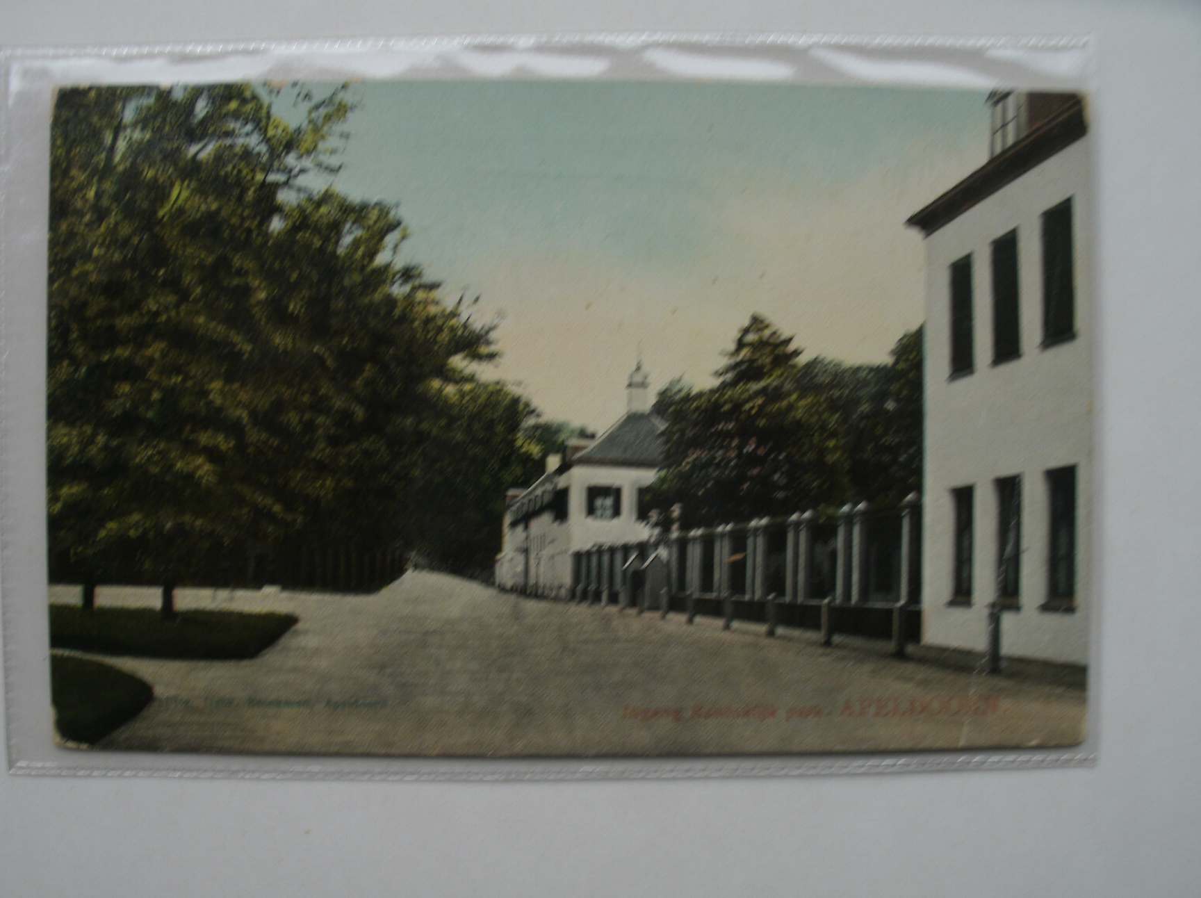 postcard. ansichtkaart. postkarte. - Ingang koninklijk park. Apeldoorn.