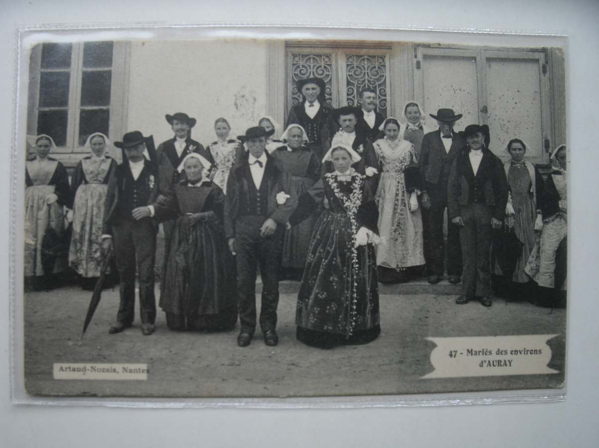 postcard. carte postale. - Maries des environs d`Auray.