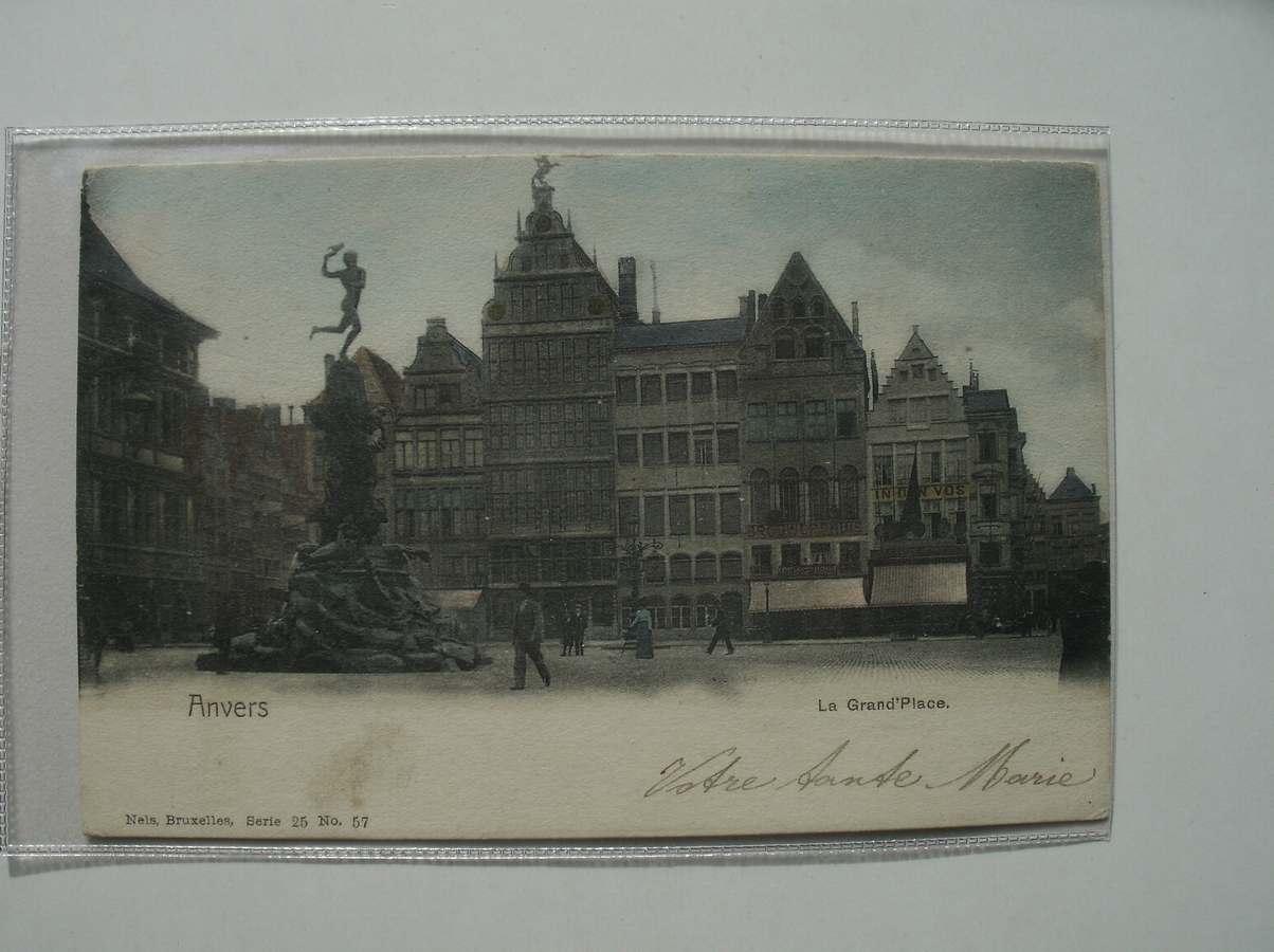 postcard. - Anvers. Antwerpen. La grand place.