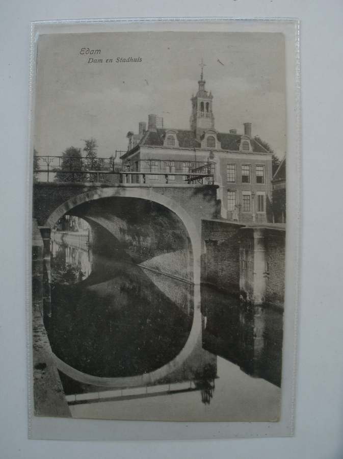 postcard. ansichtkaart. postkarte. - Edam. Dam en stadhuis.