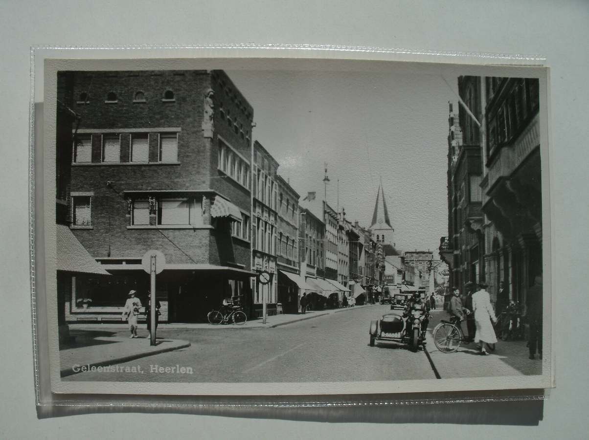 postcard. ansichtkaart. postkarte. - Heerlen. Geleenstraat.