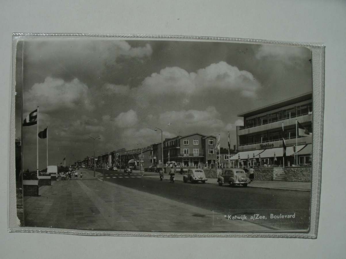 postcard. ansichtkaart. postkarte. - Katwijk aan zee. Boulevard.