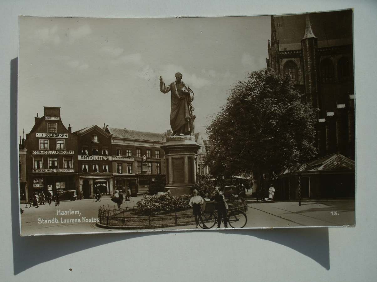 postcard. ansichtkaart. postkarte. - Haarlem. Standbeeld Laurens Koster.