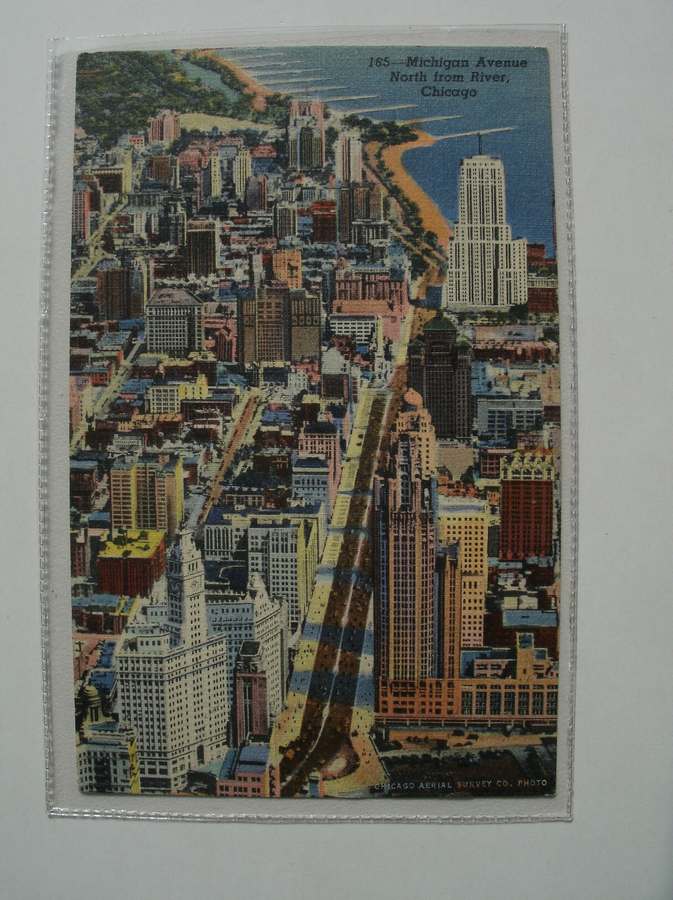 postcard. ansichtkaart. postkarte. - Michigan avenue north from river Chicago.