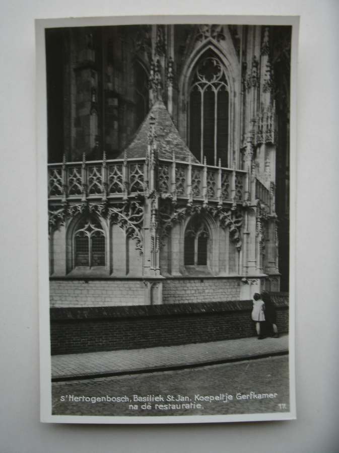 postcard. ansichtkaart. postkarte. - `s Hertogenbosch, Basiliek St. Jan, Koepeltje Gerfkamer na de restauratie.