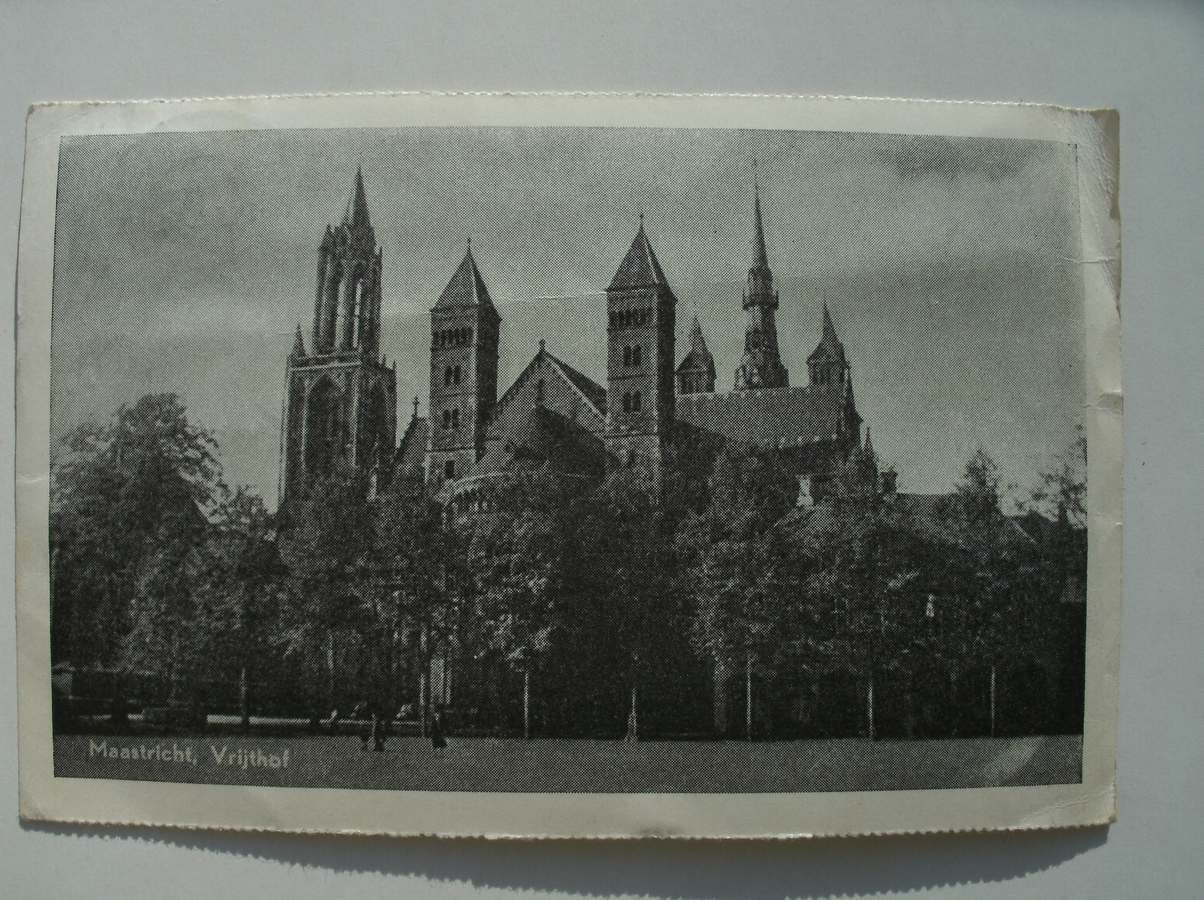 postcard. ansichtkaart. postkarte. - Maastricht. Vrijthof.