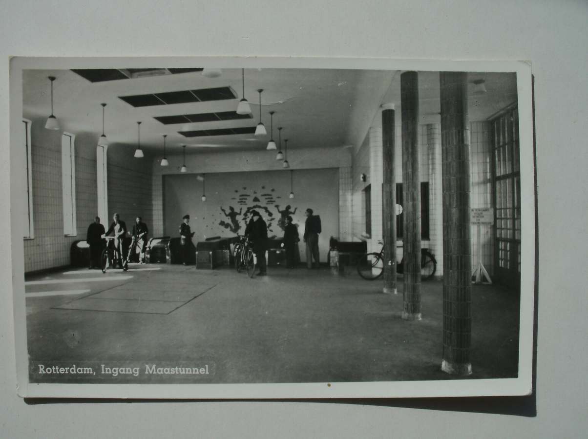 postcard. ansichtkaart. postkarte. - Rotterdam. Ingang Maastunnel.