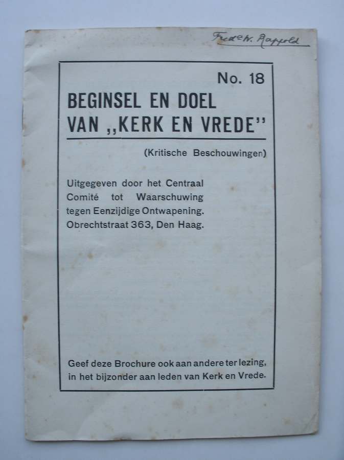 red. - Beginsel en doel van Kerk en Vrede. (Kritische beschouwingen).
