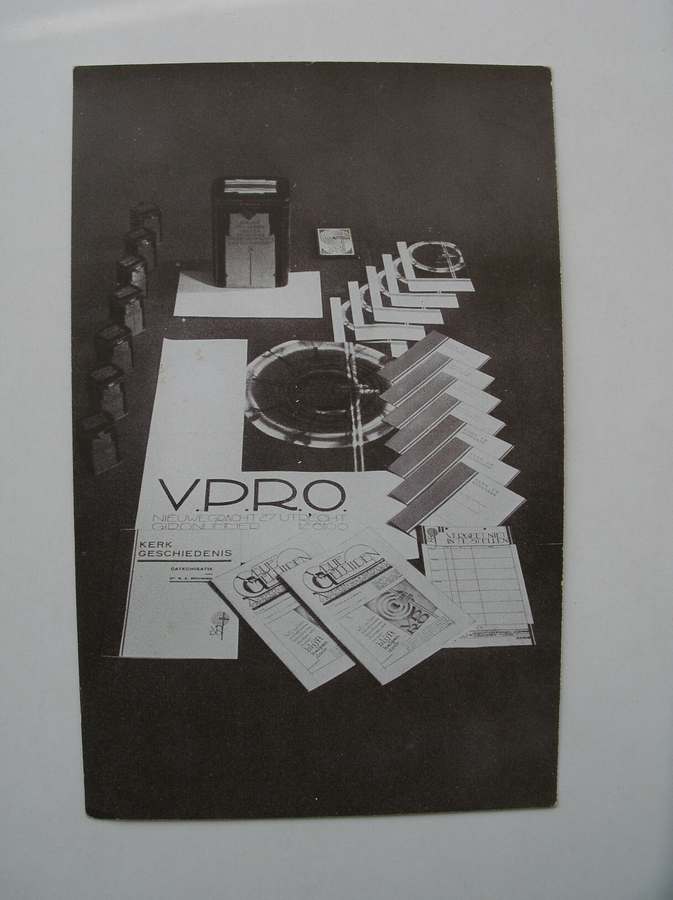 postcard. ansichtkaart. postkarte. - VPRO. Ons propagandamateriaal en onze uitgaven.