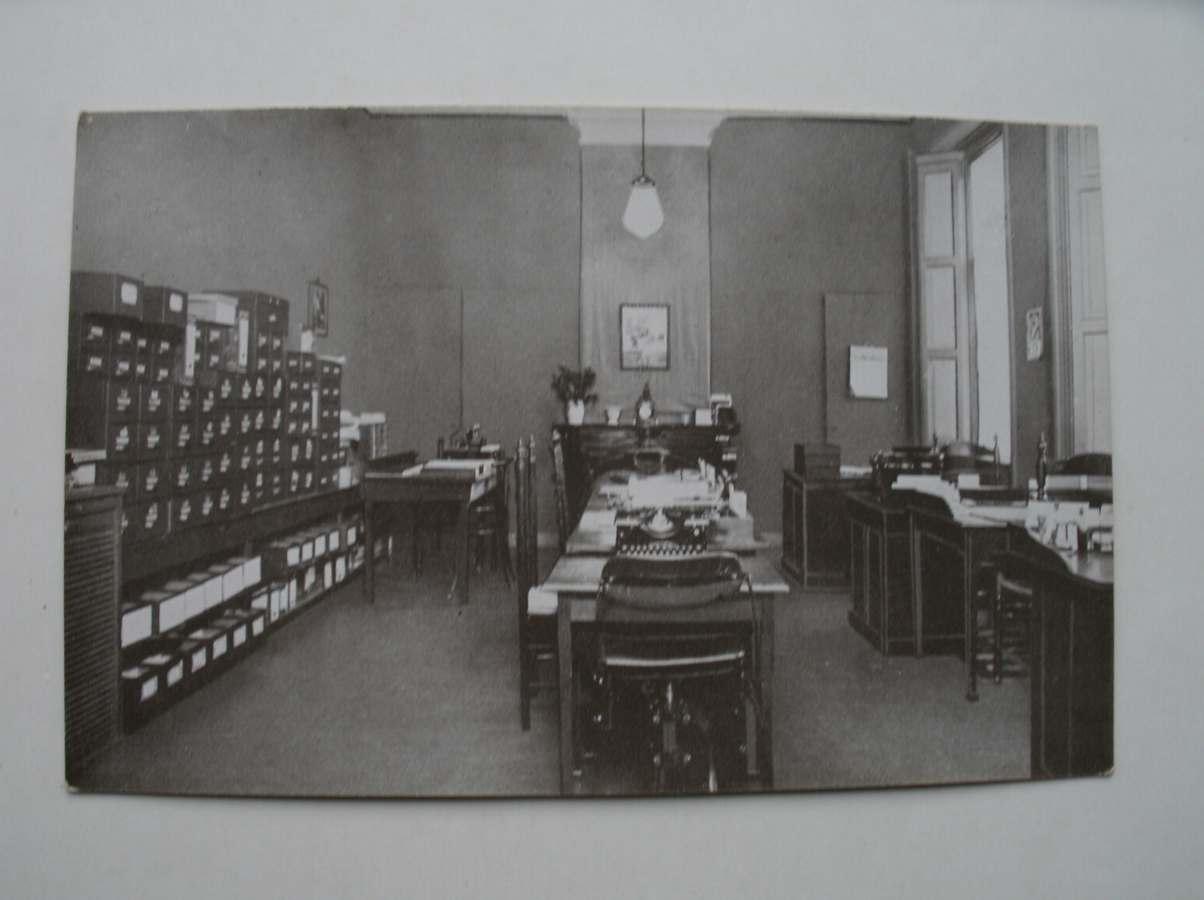 postcard. ansichtkaart. postkarte. - Ledenadministratie in het centraal (secretariaat voor vrijzinnig protestantisme, nieuwe gracht 27, utrecht)