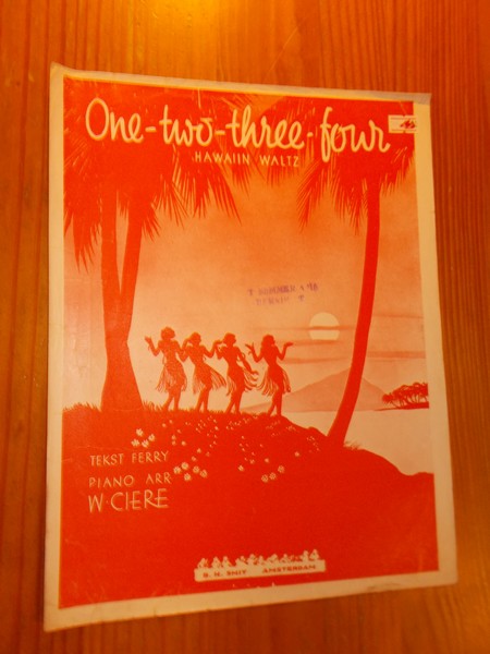 CIERE, W. (Arr.), - One two three four. Hawaian waltz.