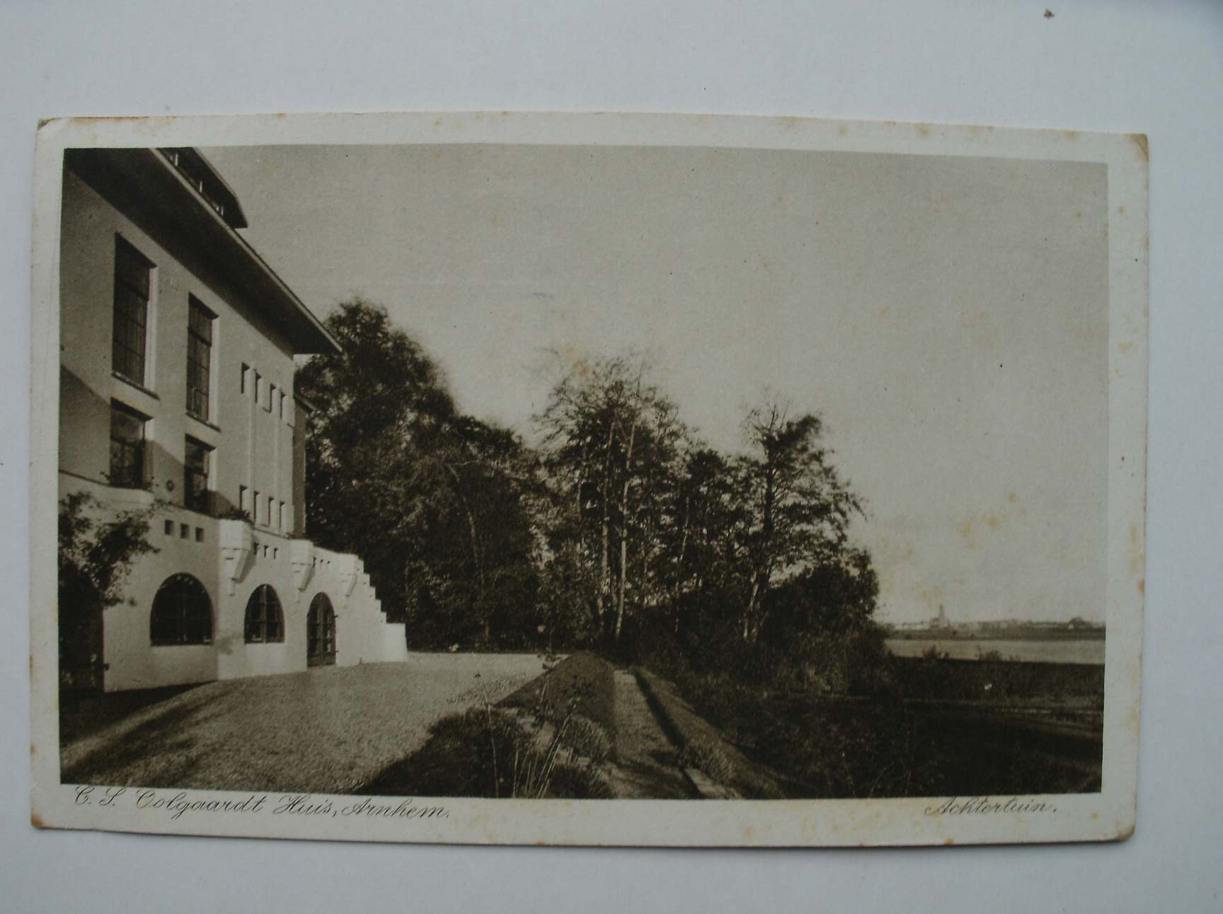 postcard. ansichtkaart. postkarte. - C.J. Oolgaardthuis, Arnhem. Achtertuin.