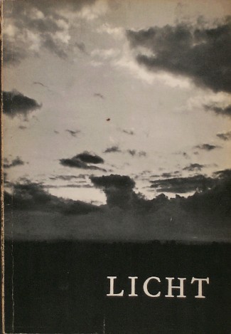 red. - Licht. Het evangelie van Johannes. Proeve van vertaling in hedendaags Nederlands.