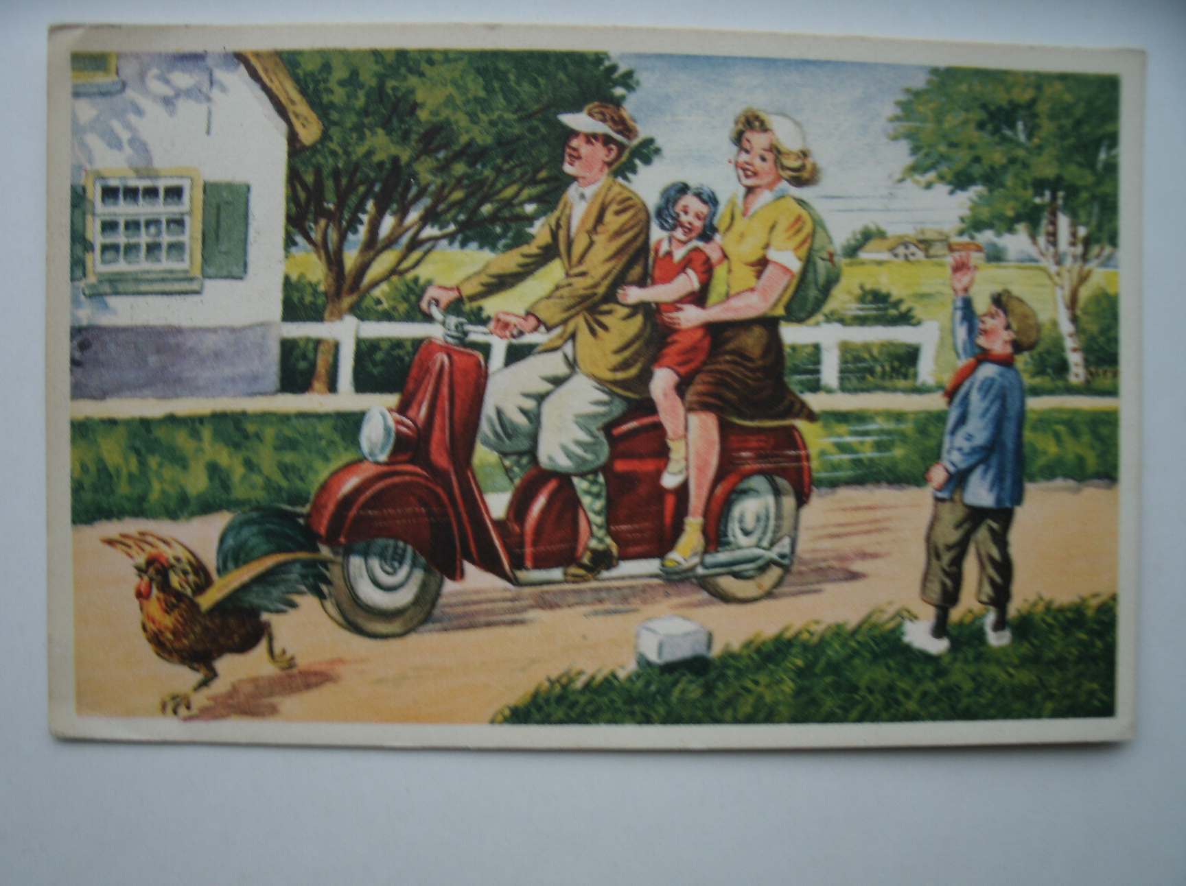 postcard. ansichtkaart. postkarte. - Familie op scooter.