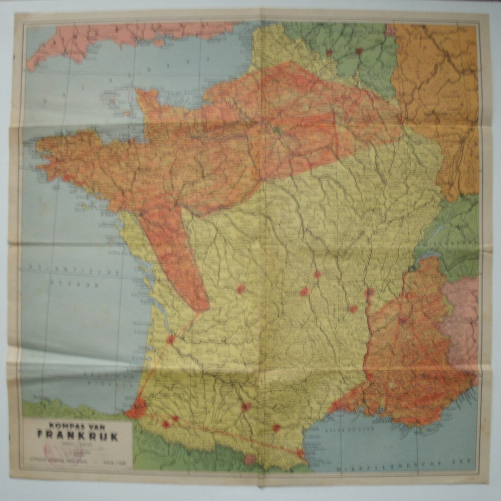 map. kaart. - Kompas van Frankrijk. Map of France during the 2nd world war.