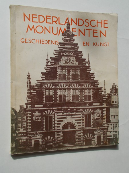 RED.- - Nederlandsche monumenten; geschiedenis en kunst.