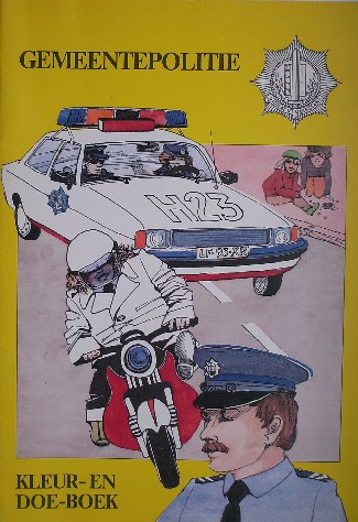 OORT, RON VAN (E.A.), - Gemeentepolitie. Kleur- en doe-boek.