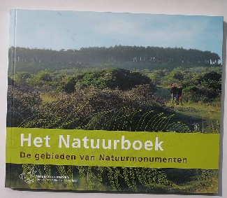 red. - Het natuurboek. De gebieden van natuurmonumenten.