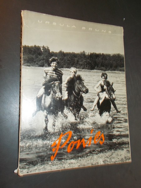 BRUNS, URSULA, - Ponies. (pony's)