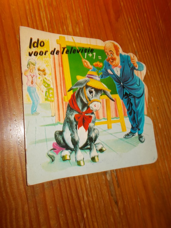 nn. - Ido voor de televisie.