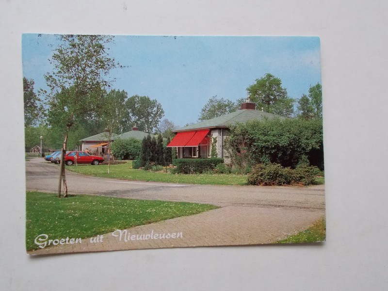 postcard. ansichtkaart. postkarte. - Groeten uit Nieuwleusen. Bejaardenwoningen.