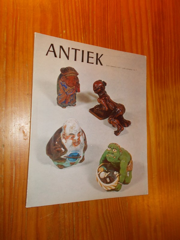 red. - Antiek. Tijdschrift voor liefhebbers en kenners van oude kunst en kunstnijverheid.
