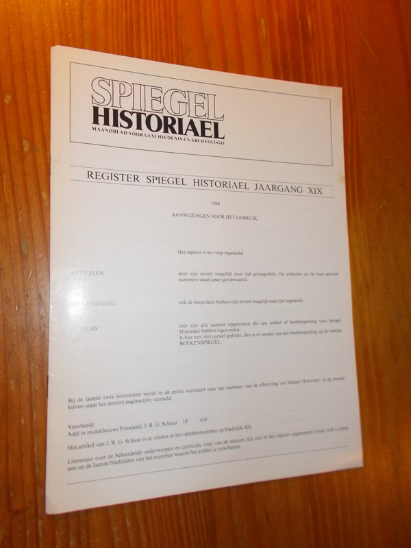 red. - Spiegel historiael. Maandblad voor geschiedenis en archeologie.
