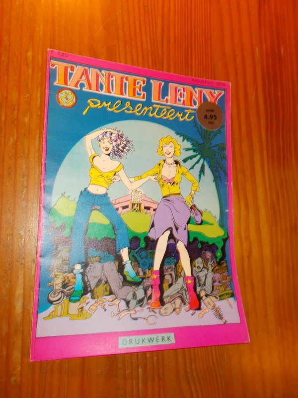 red. - Tante Leny presenteert.