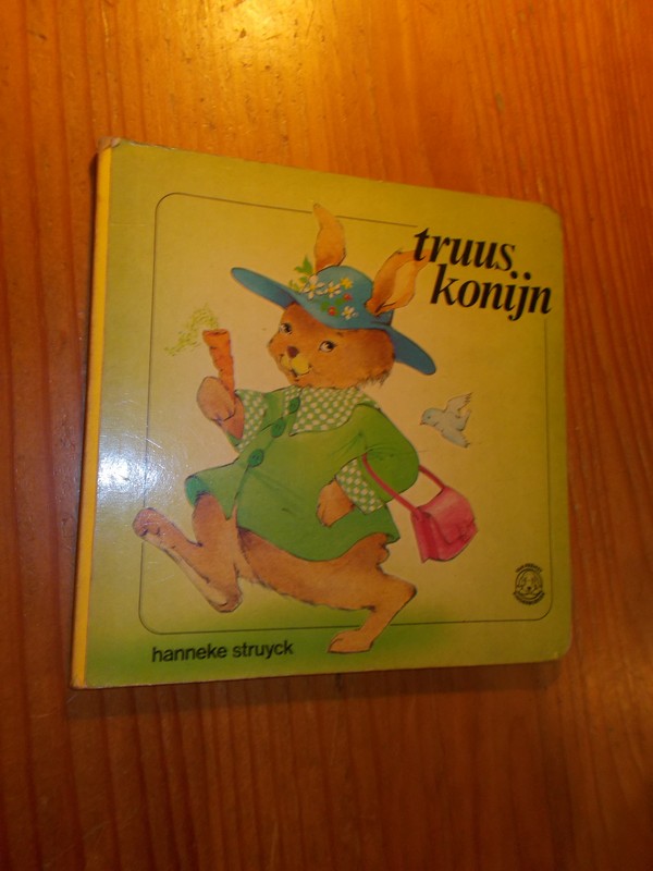 STRUYCK, HANNEKE, - Truus Konijn.