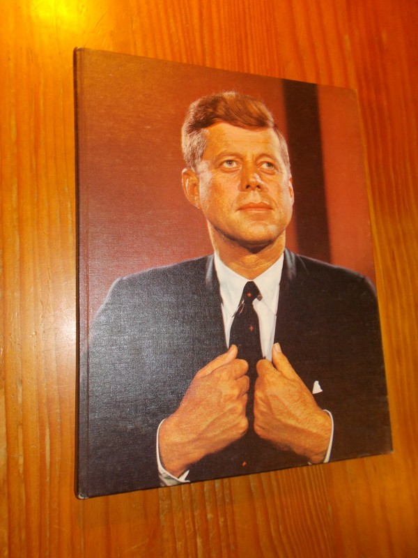 PETT, S. (E.A.), - De dood van een president.